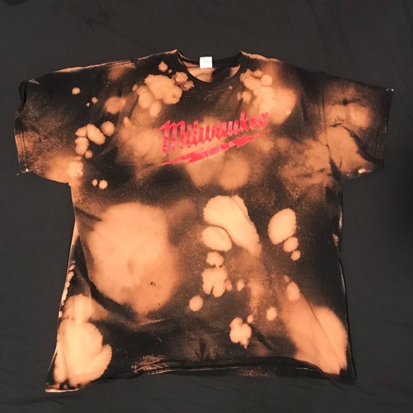 Milwaukee | Vintage Tie Die | T-Shirt | Size XL - Picture 2 of 2
